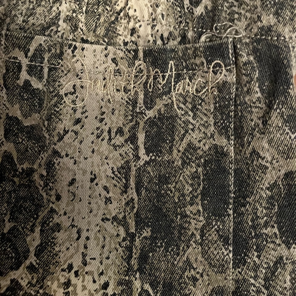 Judith March Gray Snakeskin Flare Jeans with Elastic Waist